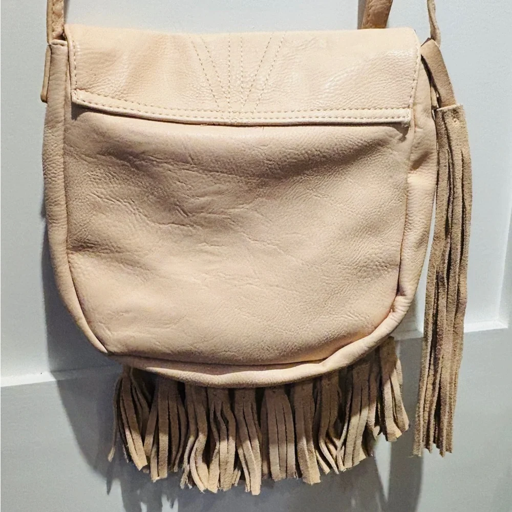 Elegant Mossimo Fringe Shoulder Bag